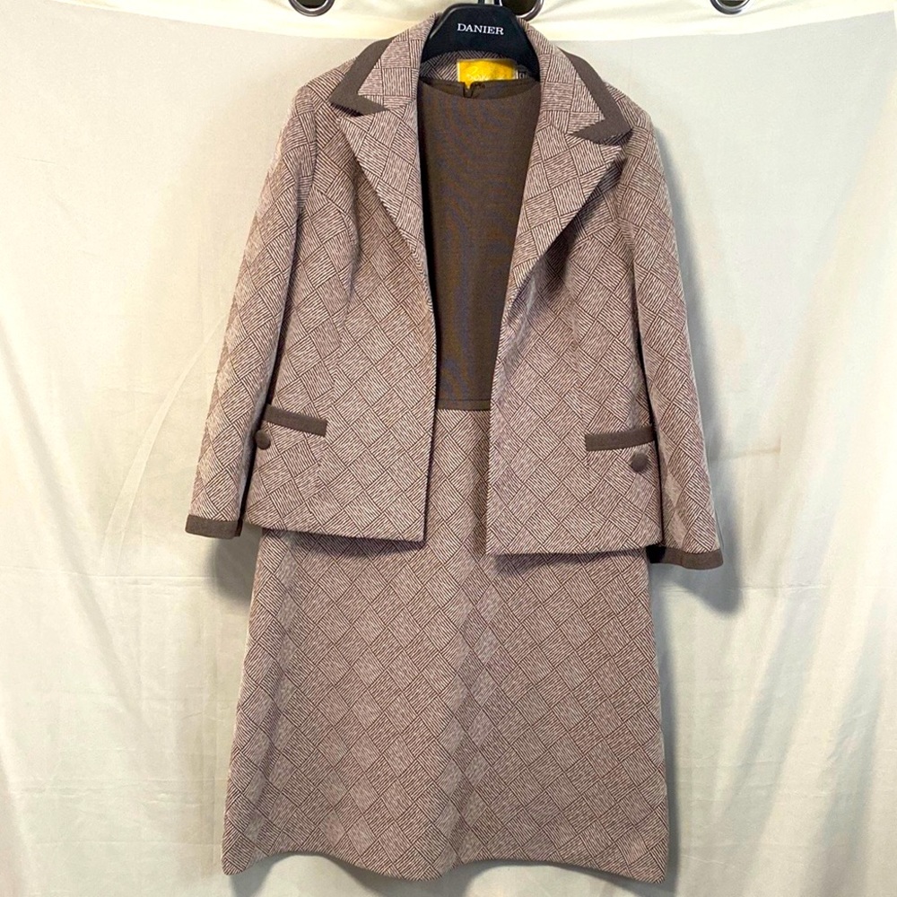 Danier Taupe Long Sleeve Dress Set